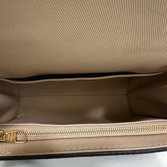 100% Authentic “Cluny Mini” Louis VuittonMonogram Satchel. Excellent Condition - Picture 11 of 14